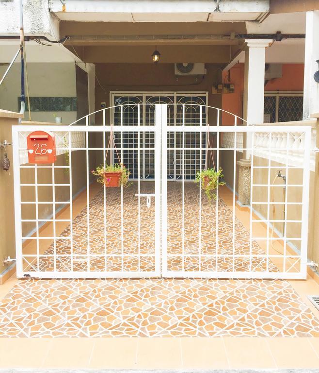 The Big Bear Home Malacca Exterior photo