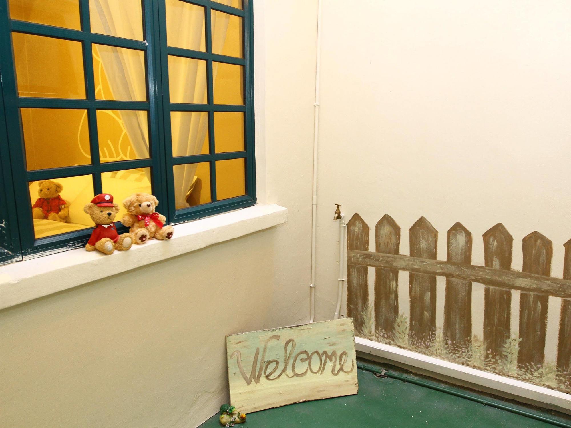 The Big Bear Home Malacca Exterior photo